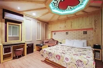 Show Hotel بوسان