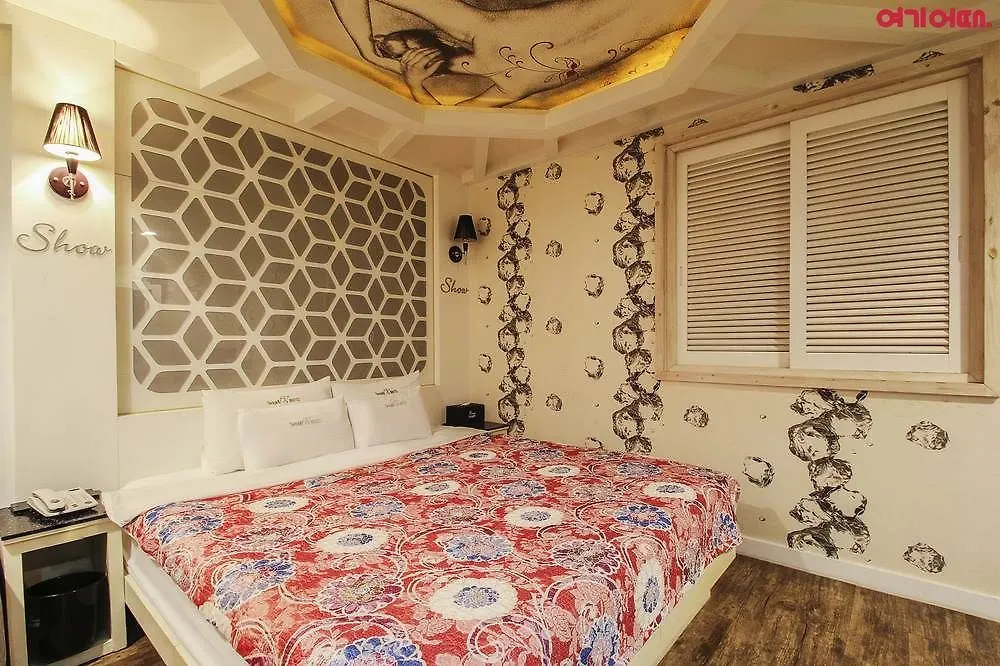 Show Hotel Busan
