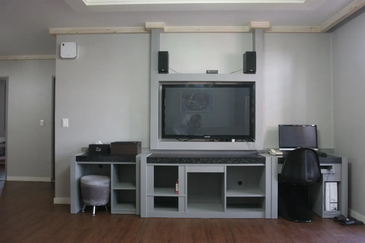 Show Hotel Busan
