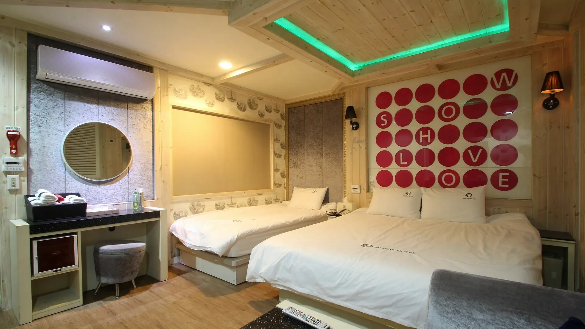 Show Hotel Busan 2*,  South Korea